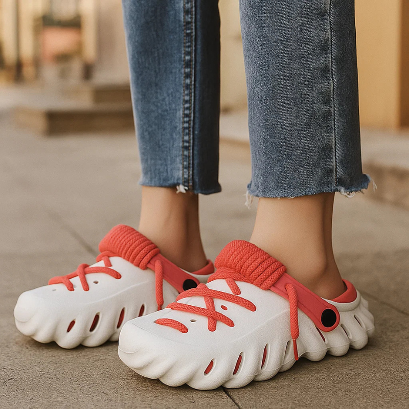 Wayfarer Laced Clogs - Female